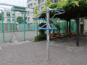 源氏前公園のぶらぶらツリー - サトミ産業 (2026.10.24)